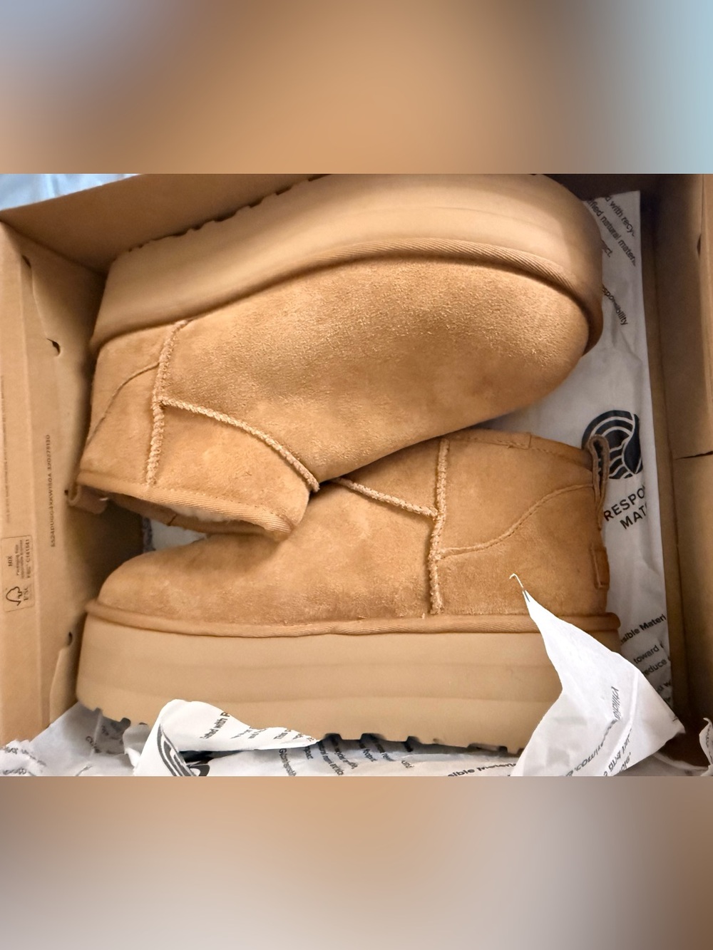 Ugg Women’s classic ultra mini platform boots